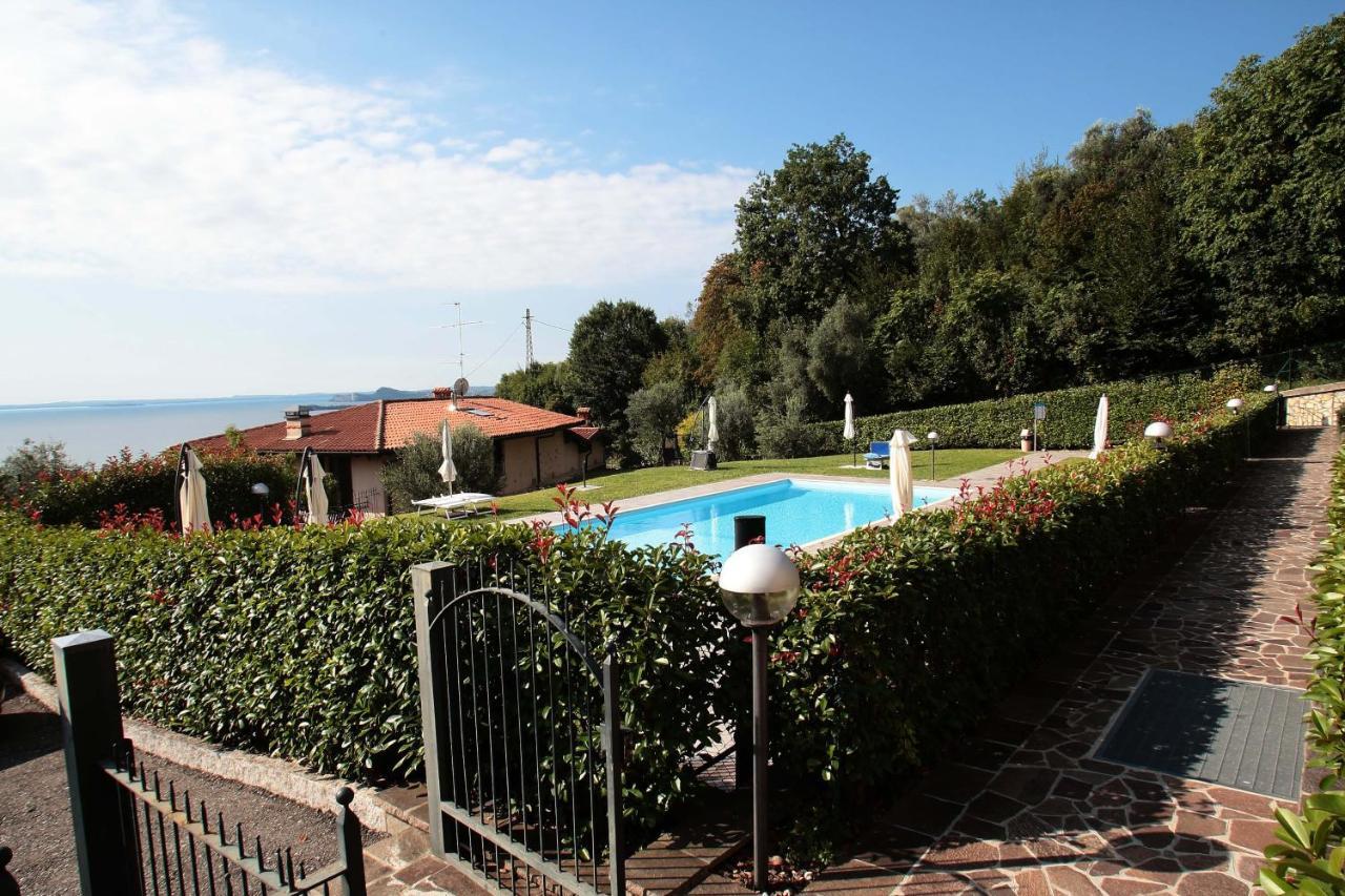 Panorama Lake View, Pool & Garden, 2 Bathrooms, Kingsize & Single-Beds, Fast Internet توسكولانو ماديرنو المظهر الخارجي الصورة