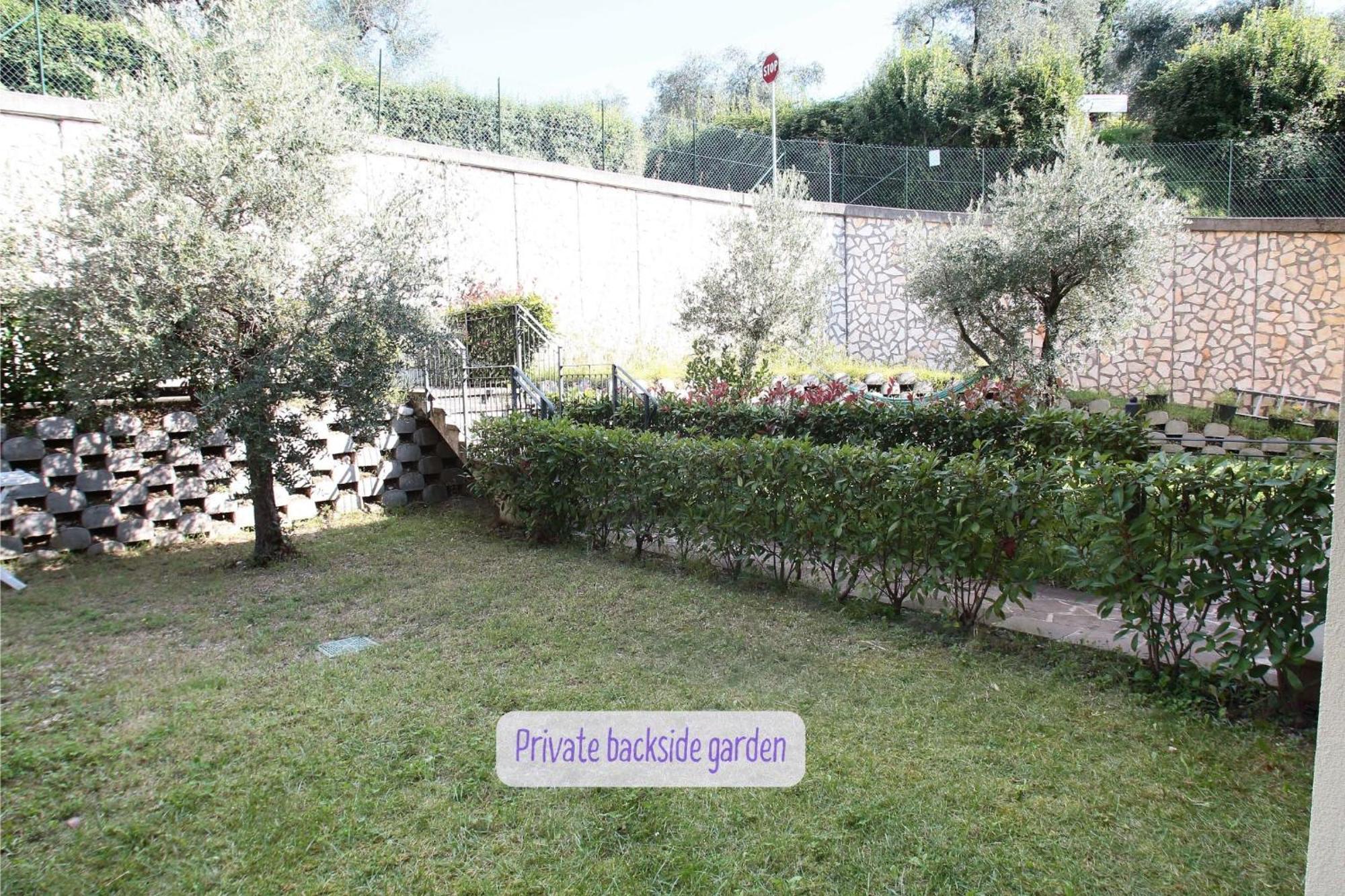Panorama Lake View, Pool & Garden, 2 Bathrooms, Kingsize & Single-Beds, Fast Internet توسكولانو ماديرنو المظهر الخارجي الصورة
